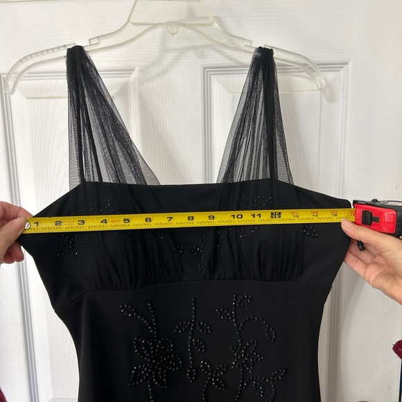 Gorgeous Betsy and Adam Formal Black Dress - Picture 6 of 7